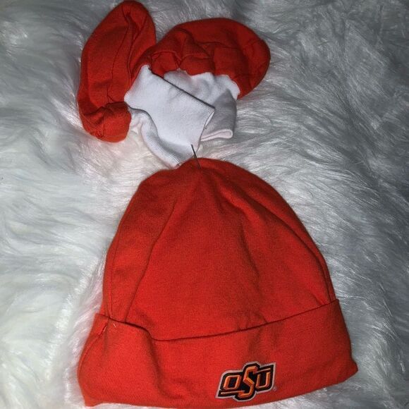 Baby osu hat and booties - Picture 1 of 2